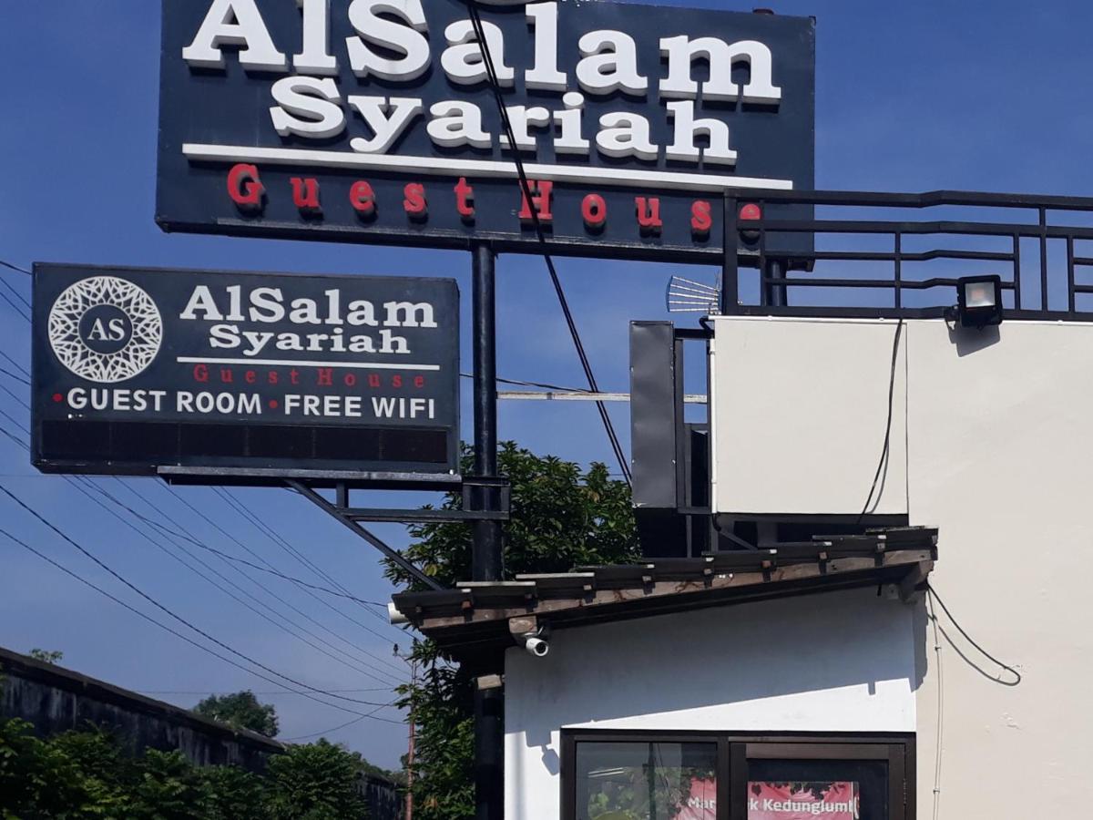 Alsalam Syariah Guesthouse Solo Exteriör bild