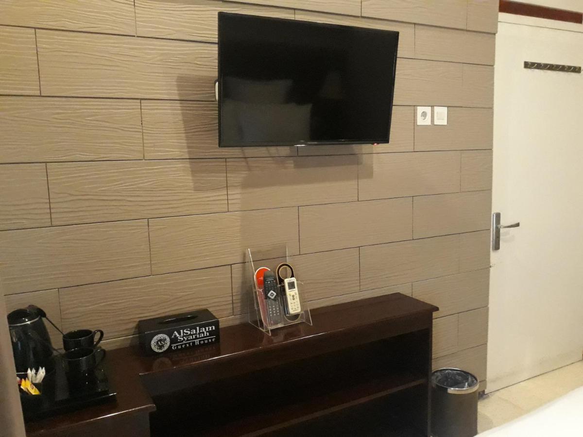 Alsalam Syariah Guesthouse Solo Exteriör bild