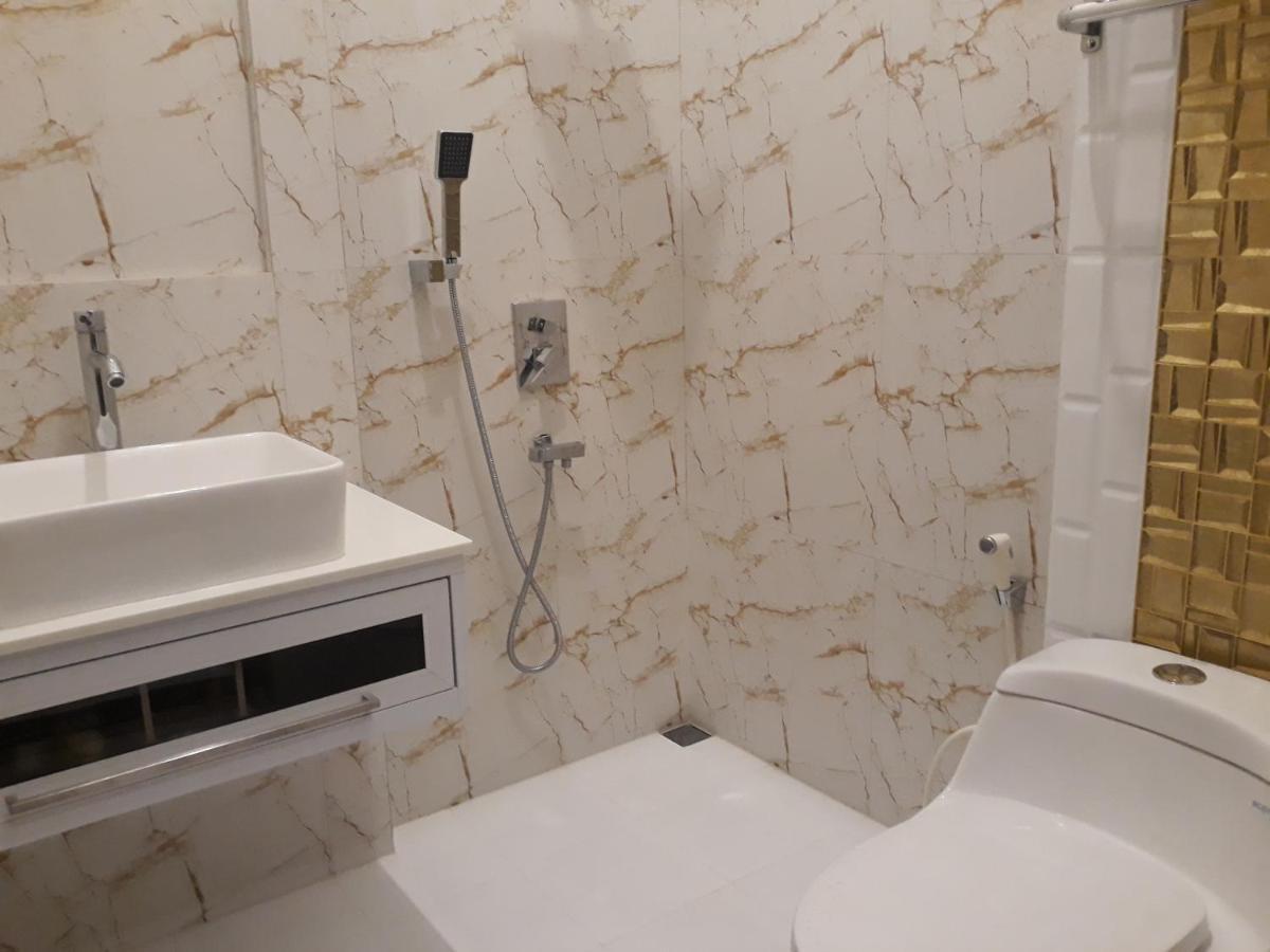 Alsalam Syariah Guesthouse Solo Exteriör bild