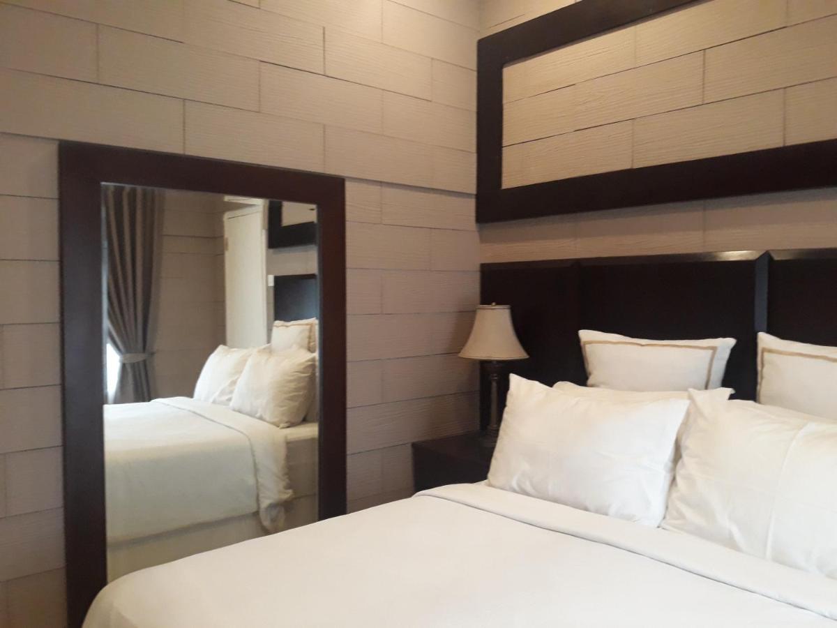 Alsalam Syariah Guesthouse Solo Exteriör bild