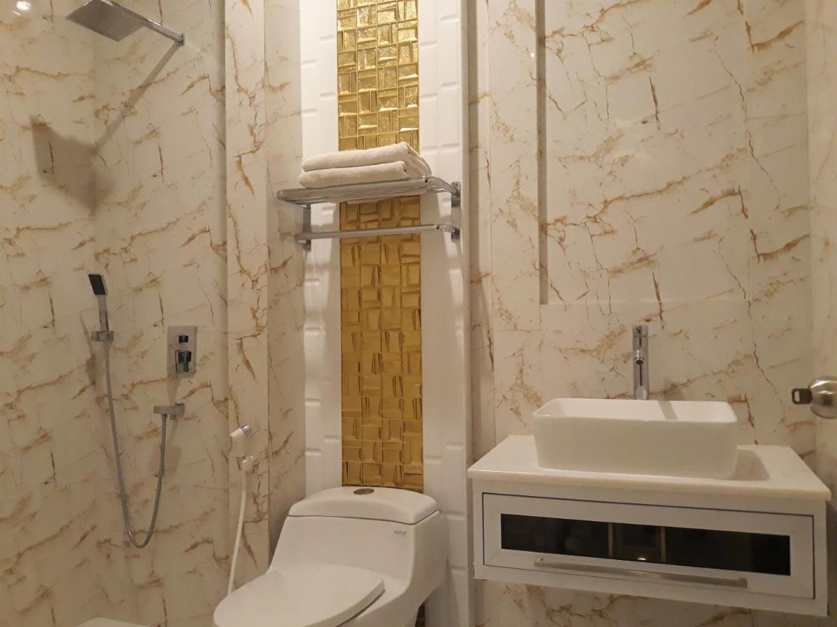 Alsalam Syariah Guesthouse Solo Exteriör bild