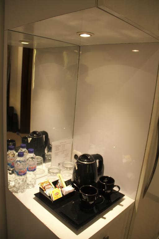 Alsalam Syariah Guesthouse Solo Exteriör bild